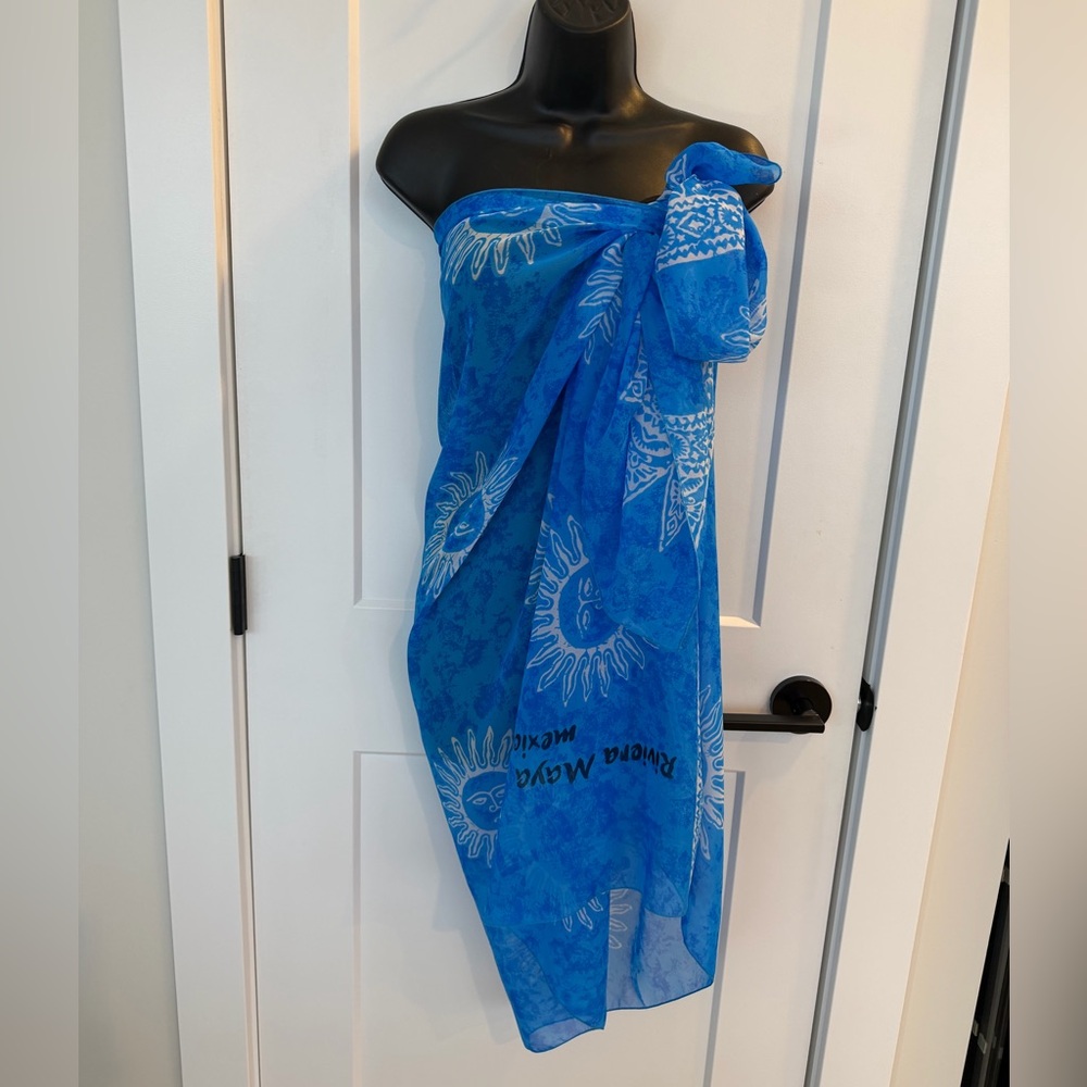 BLUE RIVIERA MAYA MEXICO SARONG PAREO featuring white Sun face print.one size
